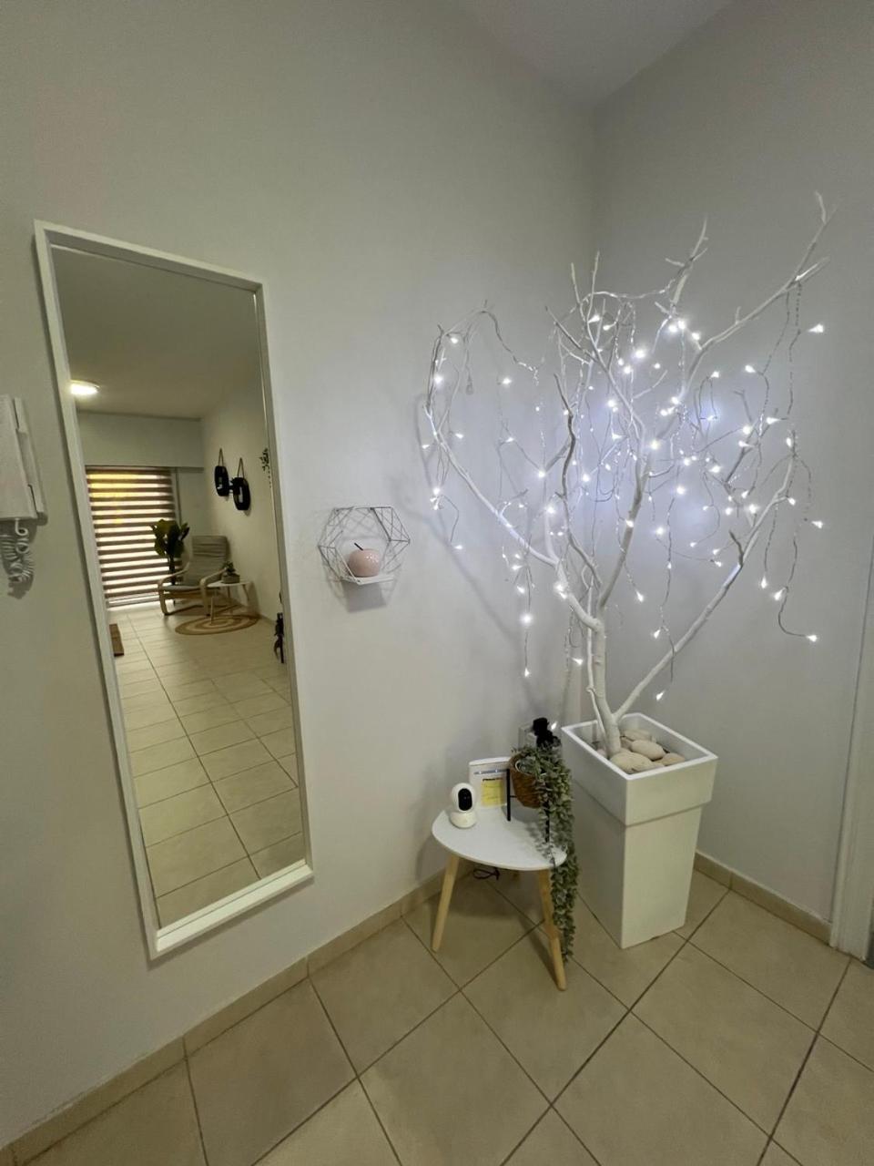 Tower Court Rooms Larnaca Bagian luar foto