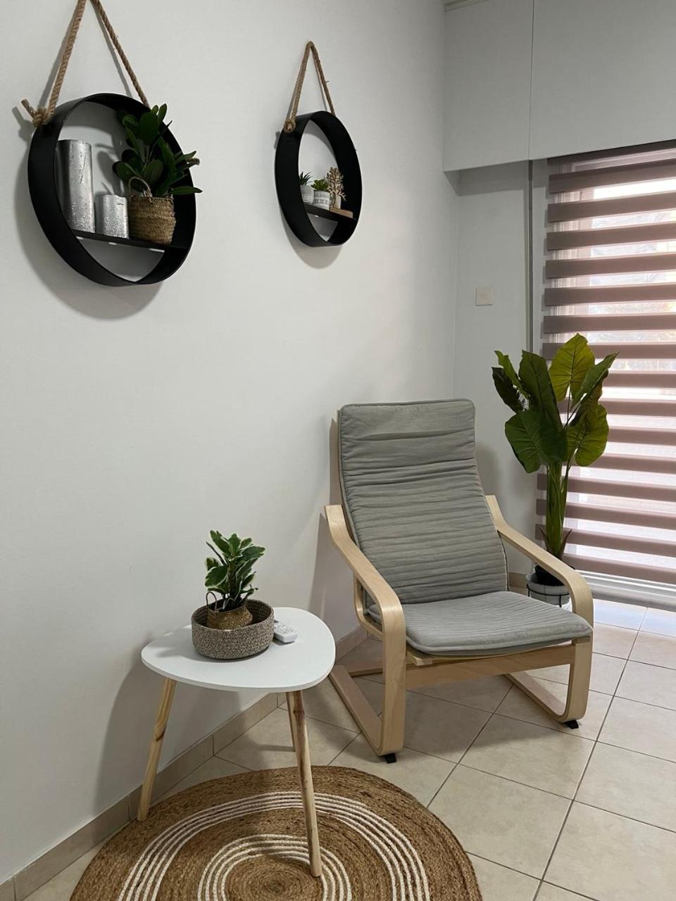 Tower Court Rooms Larnaca Bagian luar foto